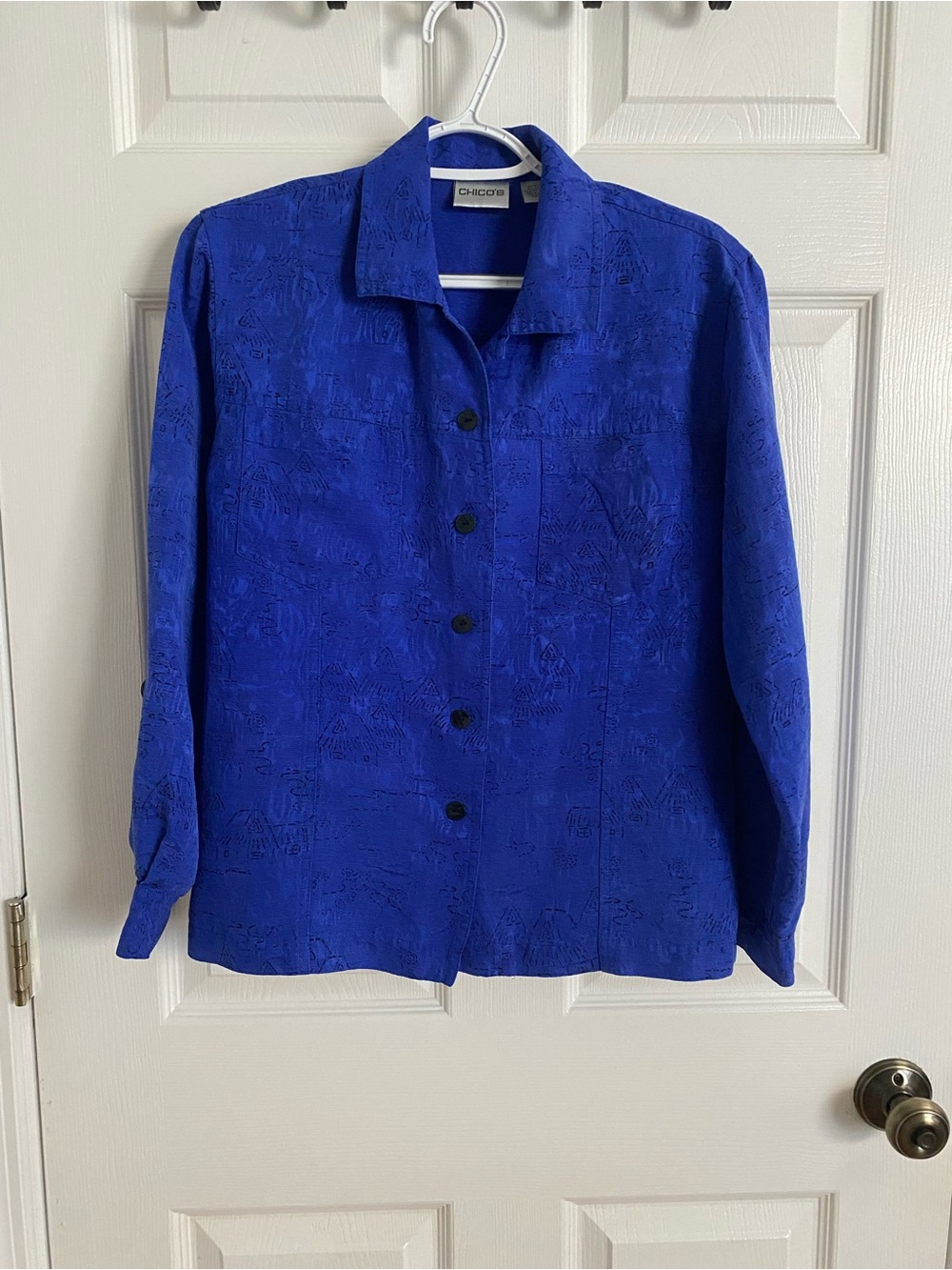 Chico’s Size 1 Royal Blue Silk Linen Blend Button-Up Shirt